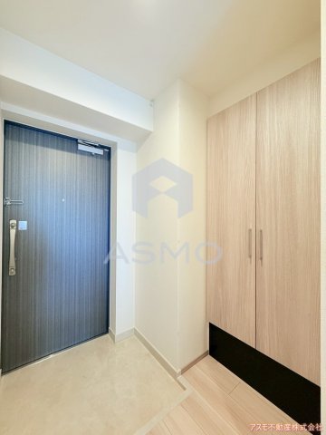 玄関　同マンション別部屋　参考写真