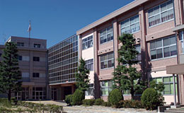 中学校　滋賀大学教育学部附属中学校（中学校）まで1127m