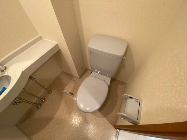 トイレ　※同施工会社のイメージ写真※