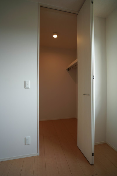 収納　同じ建物の別の部屋