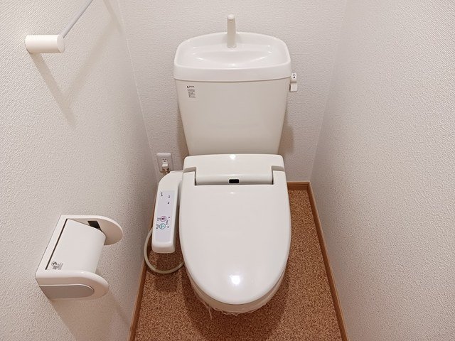 トイレ　コンパクトで使いやすいトイレです