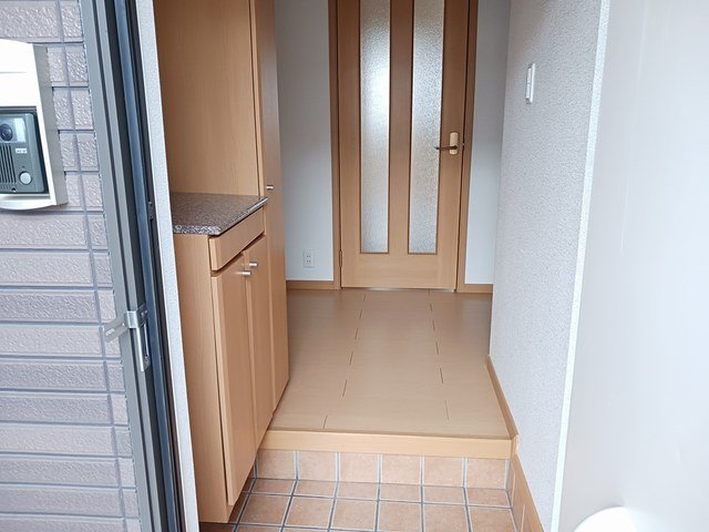 玄関　落ち着いた玄関です