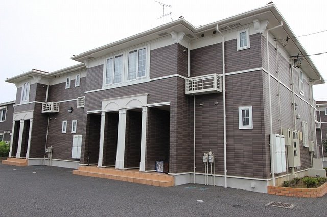 建物外観　落ち着いた雰囲気の外観です