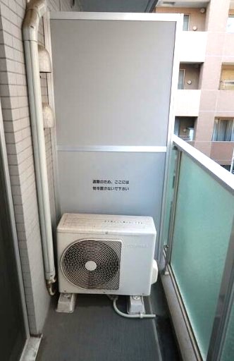 バルコニー　★洗濯物を干すスペース充分に取れます★