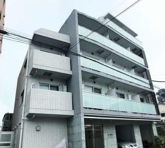 建物外観　★分譲マンションならではの、重厚感ある外観★