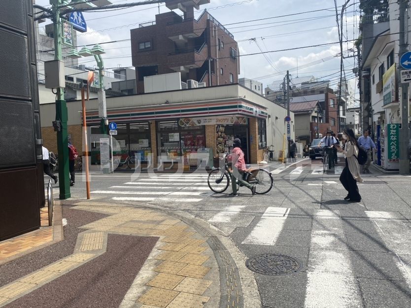 コンビニ　セブンイレブン板橋大山東町店（コンビニ）まで180m