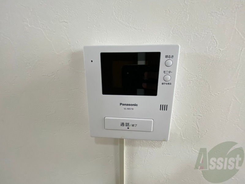 セキュリティ　ＴＶモニター付インターホンです。来客者の顔が見えるので安心！
