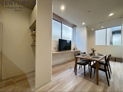 居室・リビング　画像中の家具はAIにより配置加工しているため、付属しません