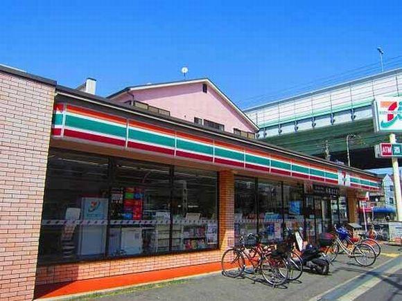 コンビニ　セブンイレブン 大阪岸里3丁目店（コンビニ）まで285m