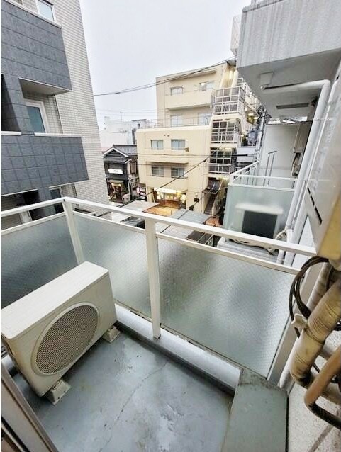 バルコニー　便利で嬉しいバルコニー付きです♪