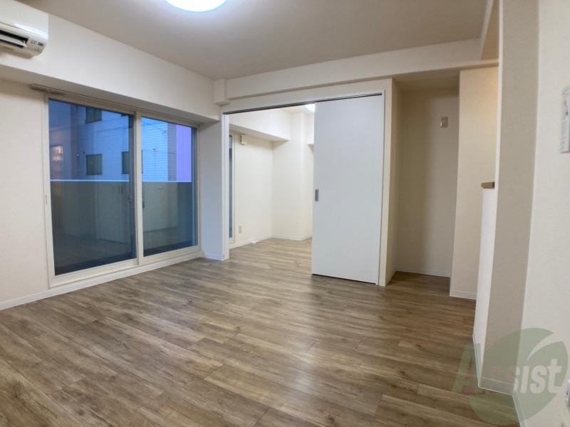 居室・リビング　広くてキレイなお部屋が広がっていて、充実した生活が送れそう。