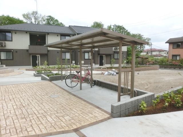その他共有部分　屋根付の駐輪場です。