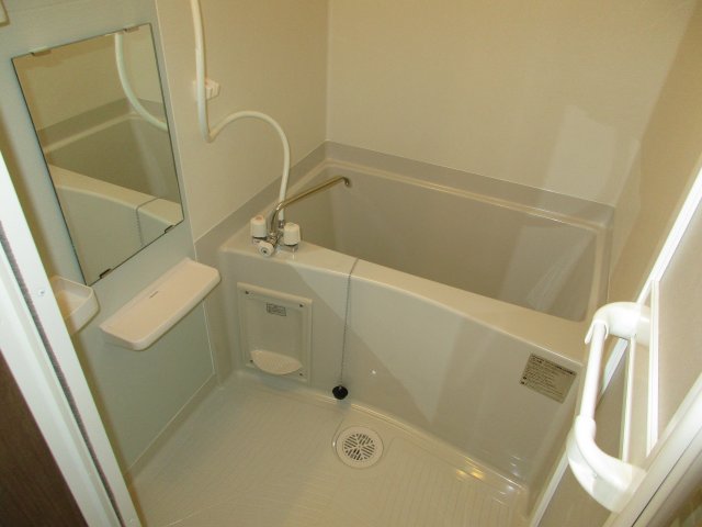 バス・シャワールーム　シンプルで使いやすい浴室です！