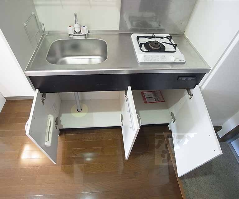 キッチン　１口コンロ装備