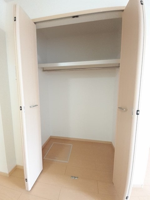 収納　図面と現状に相違がある場合には現状を優先
