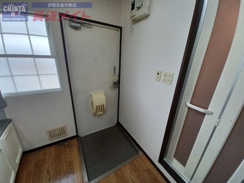 玄関　同型参考写真