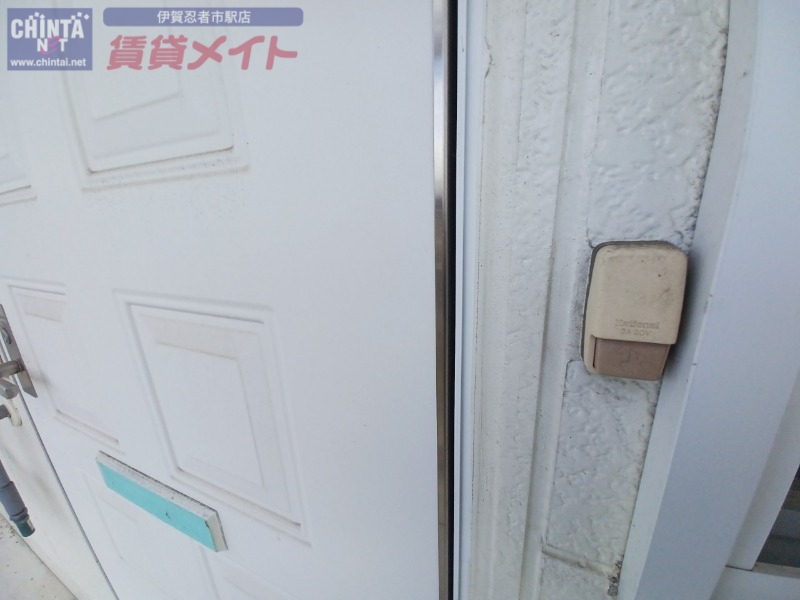 セキュリティ　同型参考写真
