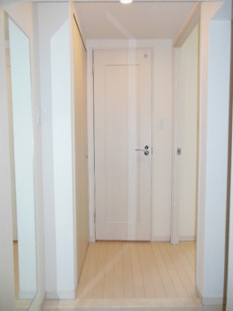 玄関　同タイプ別部屋写真
