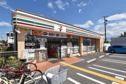 コンビニ　セブン-イレブン 西宮小曽根町２丁目店（コンビニ）まで300m