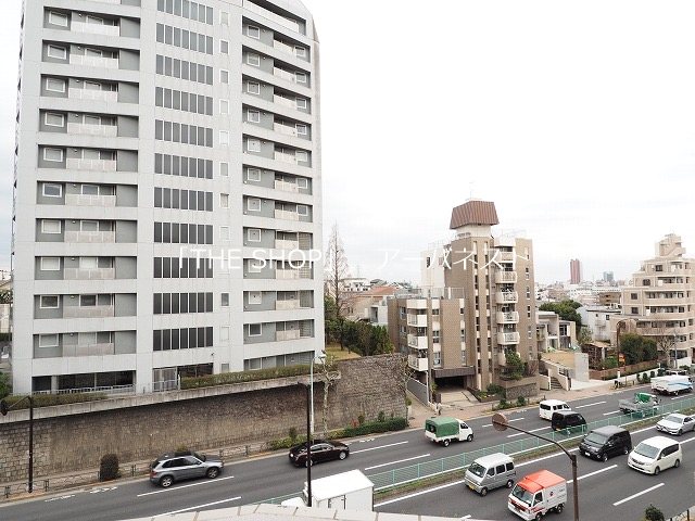 バルコニー　日当たり良好！※写真は5階になります