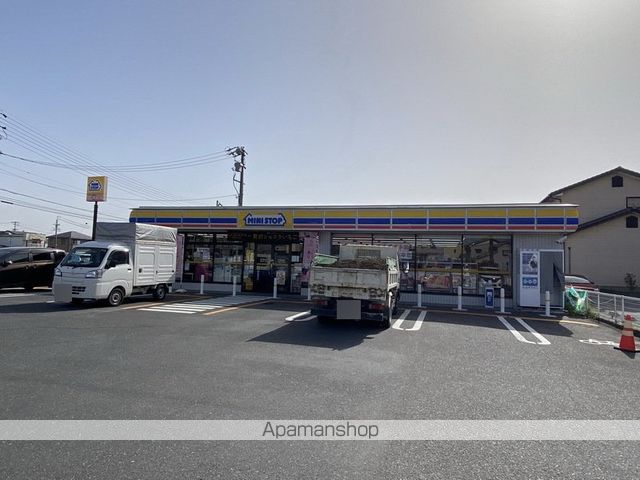 コンビニ　ミニストップ（コンビニ）まで2156m