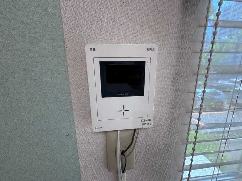 セキュリティ　モニター付きインターホン