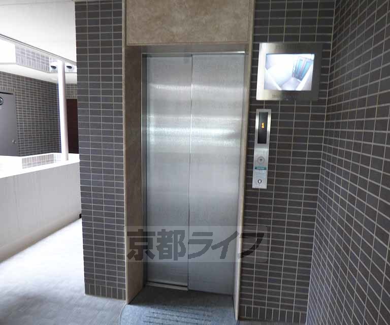 その他　エレベーターあります。
