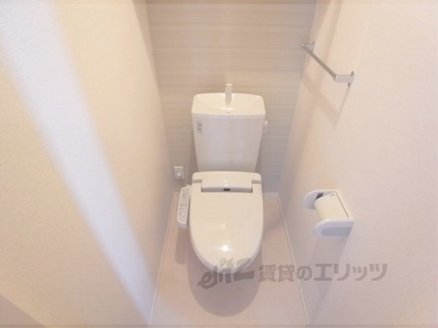 トイレ　ウォシュレット付