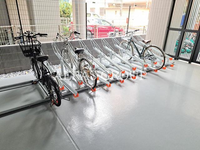 駐車場　駐輪場