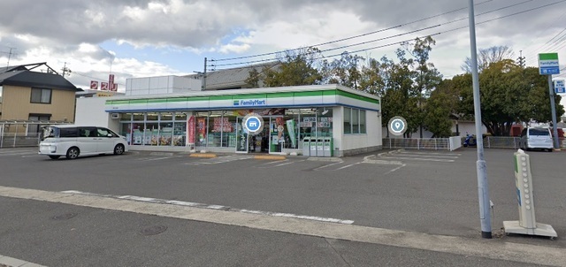 コンビニ　ファミリーマート岡山江並店（コンビニ）まで700m