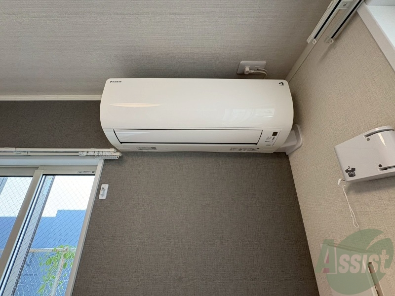 その他設備　こちらはエアコンになります。快適にお過ごし出来ますね。