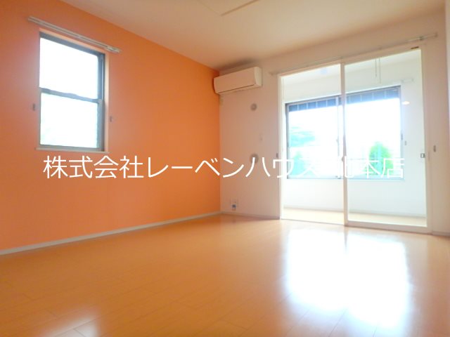 居室・リビング　同物件別部屋参考写真
