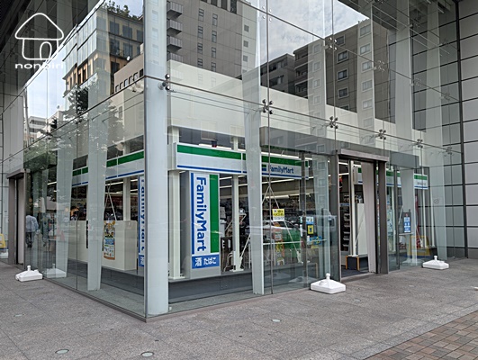 コンビニ　ファミリーマート関内桜通り店（コンビニ）まで147m