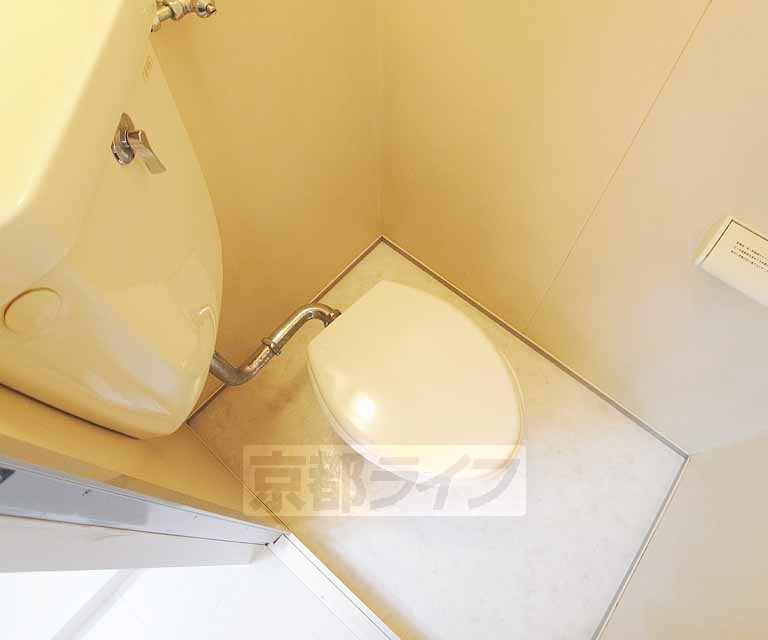 トイレ　３０２号室写真　２ＬＤＫに改装したお部屋です！