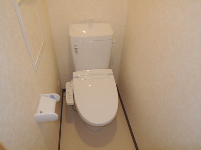 トイレ　トイレもきれいです