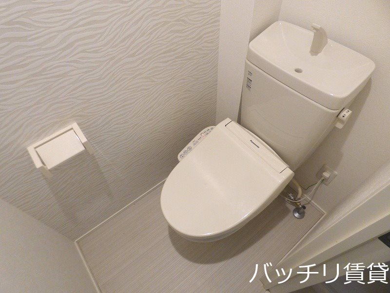 トイレ　同型タイプの為、現状を優先致します。