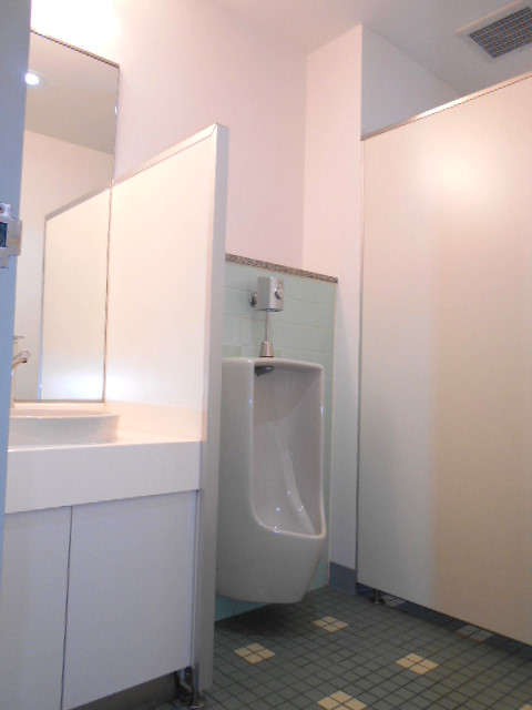 真成ビルのトイレ写真