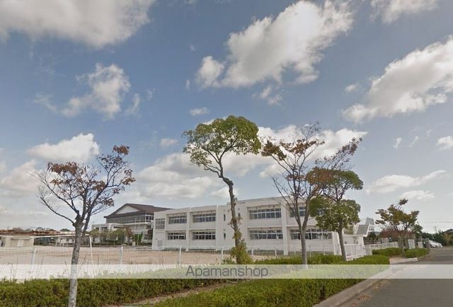 小学校　黒石小学校（小学校）まで612m