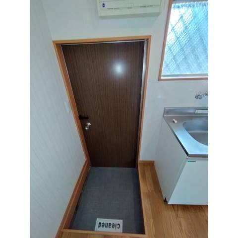 玄関　※他部屋参考写真