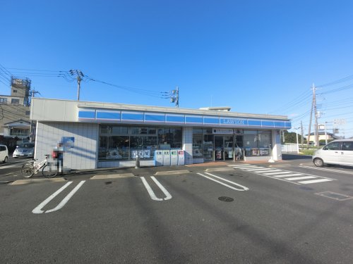 コンビニ　ローソン 成田５１号通店（コンビニ）まで457m