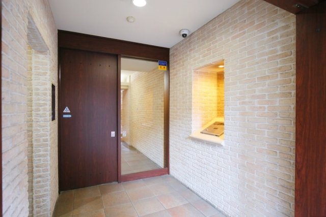 エントランス　建物の内部です