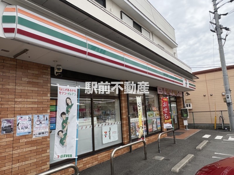コンビニ　セブンイレブン三池工業高校前店（コンビニ）まで700m