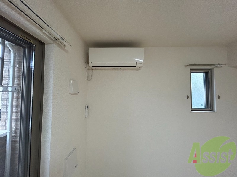その他設備　エアコンで夏場も冬場も快適に過ごせますね。