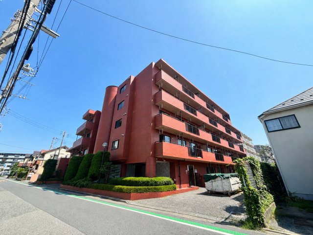 建物外観　陽当たり良好な立地★