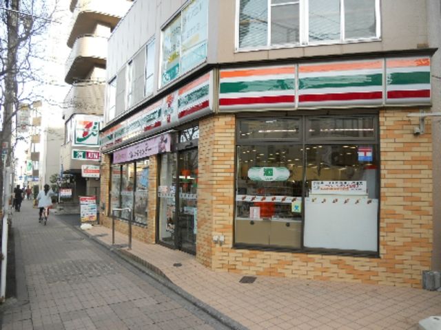 コンビニ　セブンイレブン立川高松町店（コンビニ）まで569m