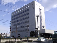 銀行　群馬銀行高崎支店（銀行）まで464m