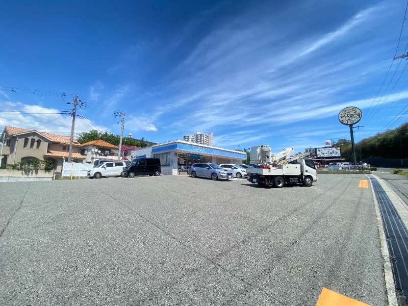 コンビニ　ローソン垂水桃山台二丁目店（コンビニ）まで264m