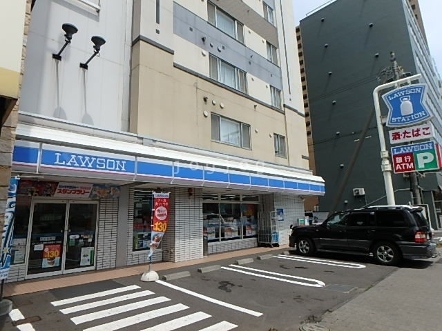 コンビニ　ローソン札幌南4条西10丁目店（コンビニ）まで164m