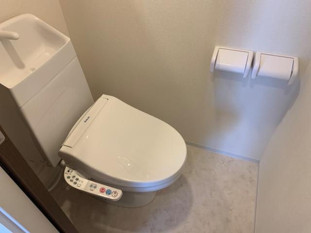 トイレ　シャワー付トイレ