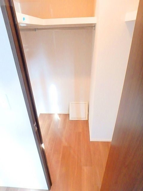 収納　写真は同タイプ住居です